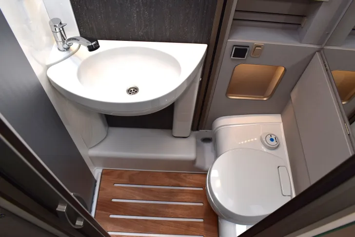 Fahrzeugbild Hymer Exsis-t 474 #17