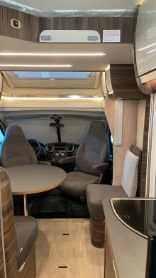 Sicht vorne-hinten Laika Ecovip 3009 L Lager Abverkauf