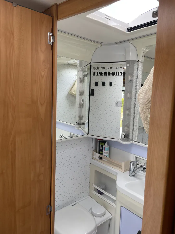 Fahrzeugbild Hymer Camp Swing 544 #5