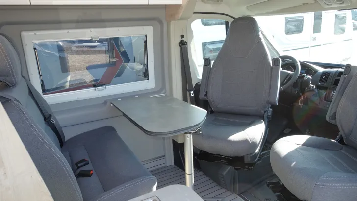 Fahrzeugbild Clever SELECT LINE Celebration 600 #23