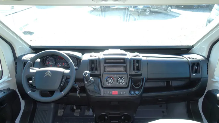 Fahrzeugbild Clever SELECT LINE Celebration 600 #25