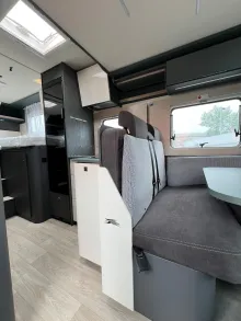 Fahrzeugbild Laika Kosmo L 319 - Sonderpreis #18