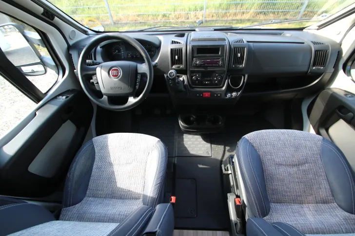 Fahrzeugbild LMC Cruiser T 681 G Comfortline #9