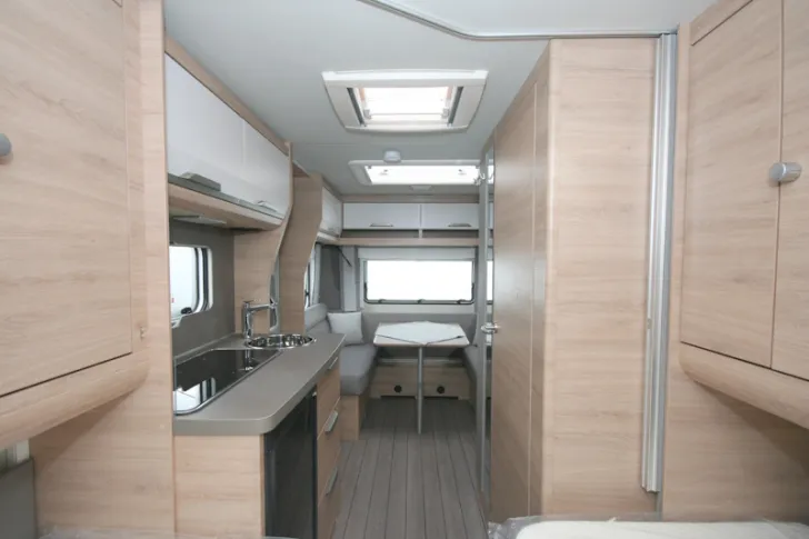 Fahrzeugbild Knaus Südwind 460 EU 60 Years #6