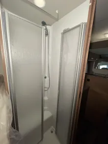 Schräg Hinten Weinsberg CaraSuite 700 ME Lager Abverkauf