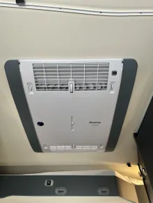 Fahrzeugbild Laika Kosmo L 319 #33