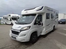Fahrzeugbild McLouis Mc 4 260 #4