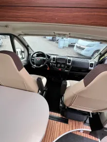 Fahrzeugbild Adria Van Twin 640 SLX #9