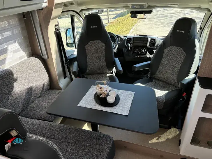 Fahrzeugbild Bürstner Lyseo Time Skyline Edition 690 G #4