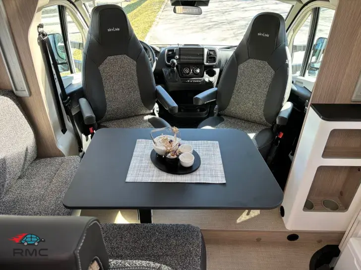 Fahrzeugbild Bürstner Lyseo Time Skyline Edition 690 G #5