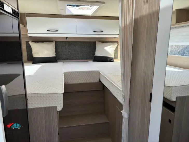 Fahrzeugbild Bürstner Lyseo Time Skyline Edition 690 G #9