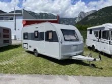 Schräg Vorne Adria Altea 502 UL 60 Years