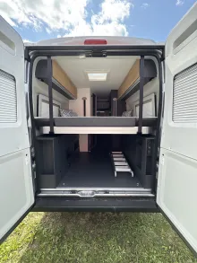 Heckgarage Adria Twin 640 SGX 60 Years mit Aufstelldach und Automatik