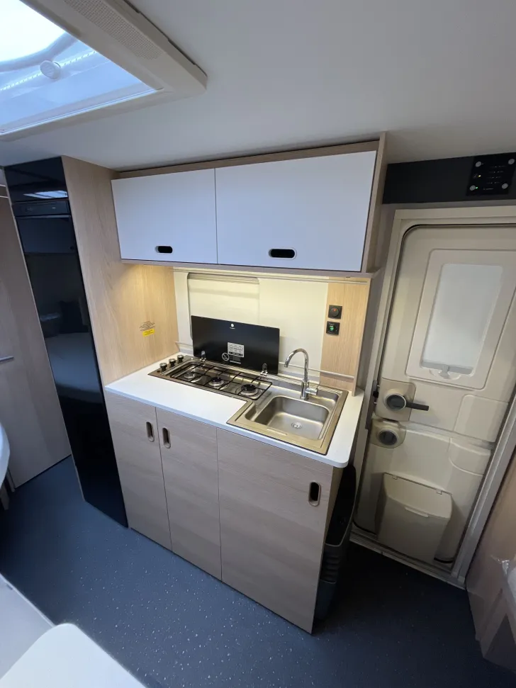 Fahrzeugbild Adria Aviva 472 PK mit Stockbetten #13