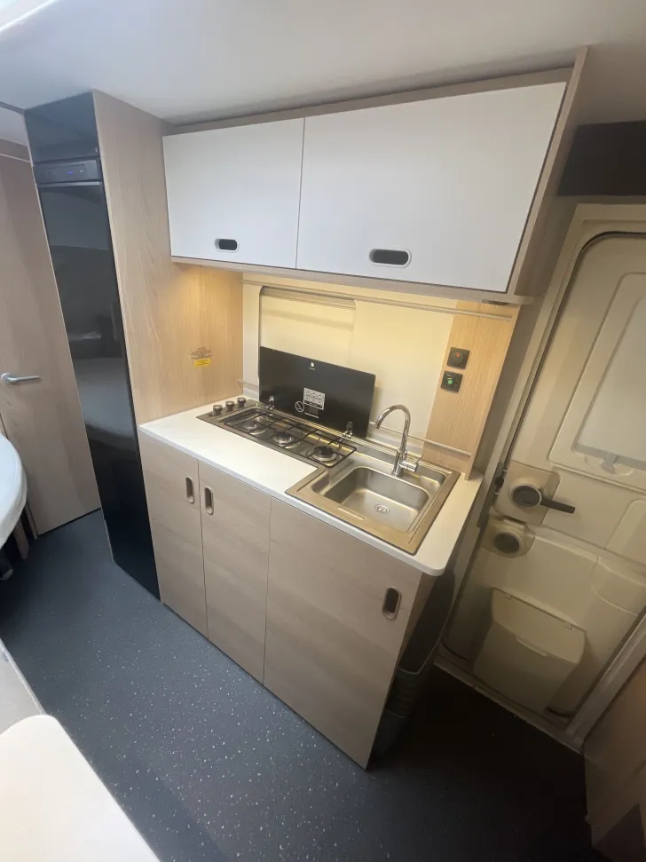 Fahrzeugbild Adria Aviva 472 PK mit Stockbetten #21