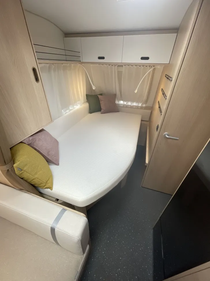 Fahrzeugbild Adria Aviva 472 PK mit Stockbetten #27