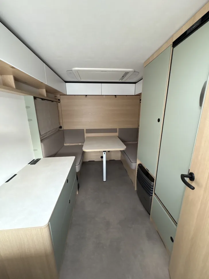 Sicht vorne-hinten LMC Style 400 F - ab Euro 19.900,--