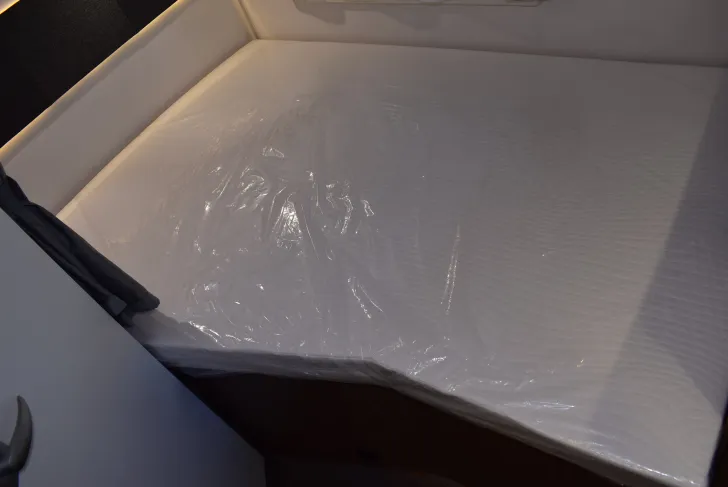 Fahrzeugbild Carado T 135 Pro+ 5,96m, Hubbett, 4 Betten #15