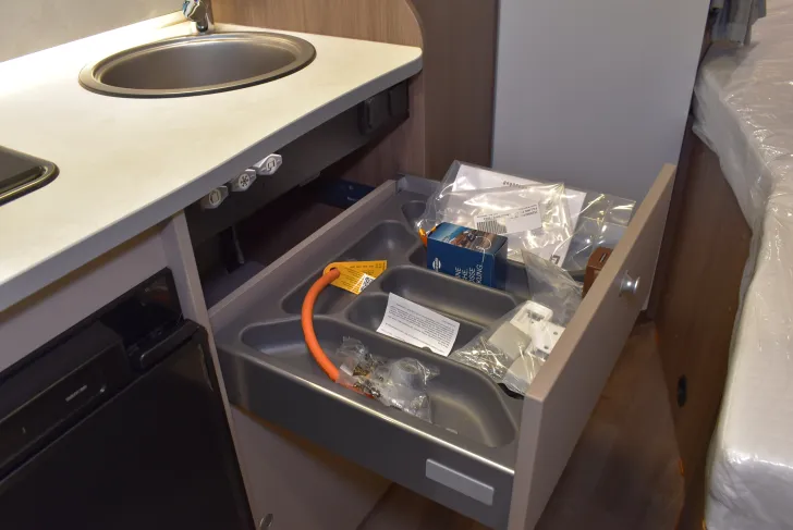 Fahrzeugbild Carado T 135 Pro+ 5,96m, Hubbett, 4 Betten #43