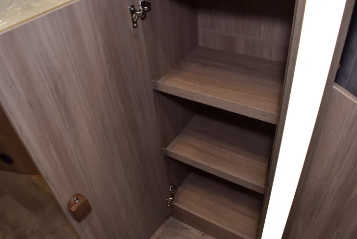 Fahrzeugbild Carado T 135 Pro+ 5,96m, Hubbett, 4 Betten #46