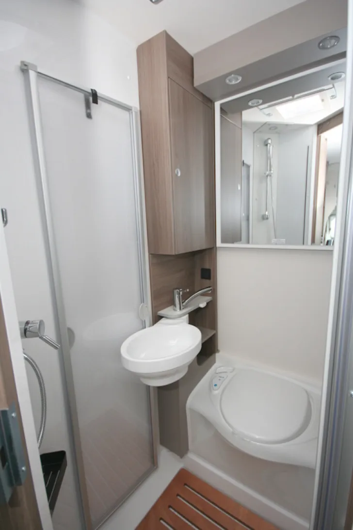 Fahrzeugbild Carado T 135 #18