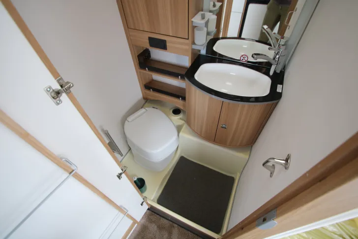 Fahrzeugbild Dethleffs Camper 470 ER #16