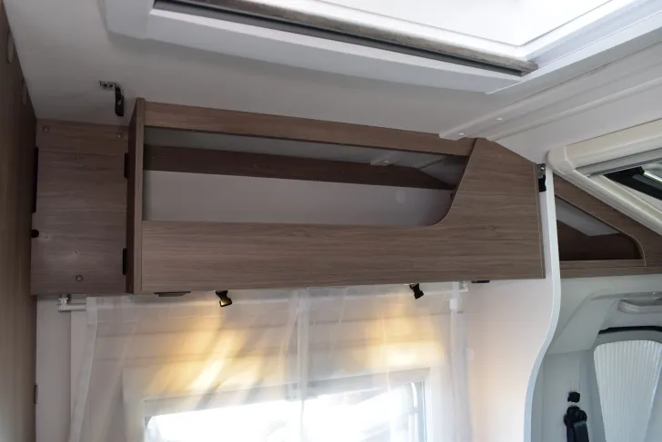 Fahrzeugbild Carado VAN 347 Clever-Lift-Bett, ab April #8