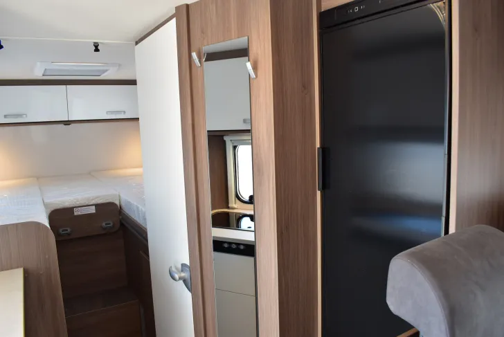 Fahrzeugbild Carado VAN 347 Clever-Lift-Bett, ab April #12