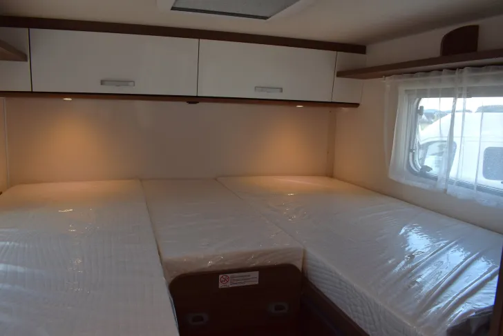 Fahrzeugbild Carado VAN 347 Clever-Lift-Bett, ab April #17