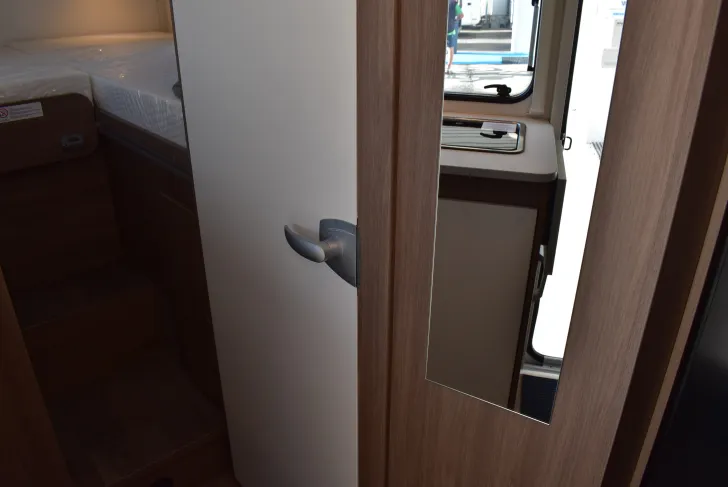 Fahrzeugbild Carado VAN 347 Clever-Lift-Bett, ab April #21