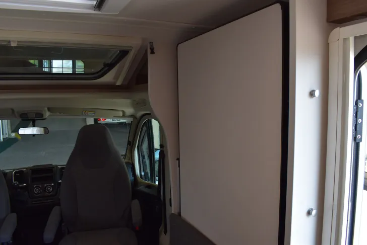 Fahrzeugbild Carado VAN 347 Clever-Lift-Bett, ab April #26