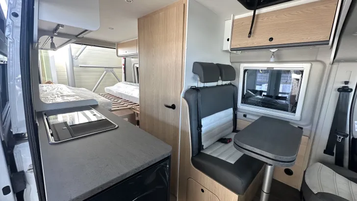 Weitere Sitzgruppe Sunlight Camper Van CLIFF 602 Adventure Edition Rooftop