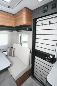 Fahrzeugbild Hymer Eriba Novaline 442 #8