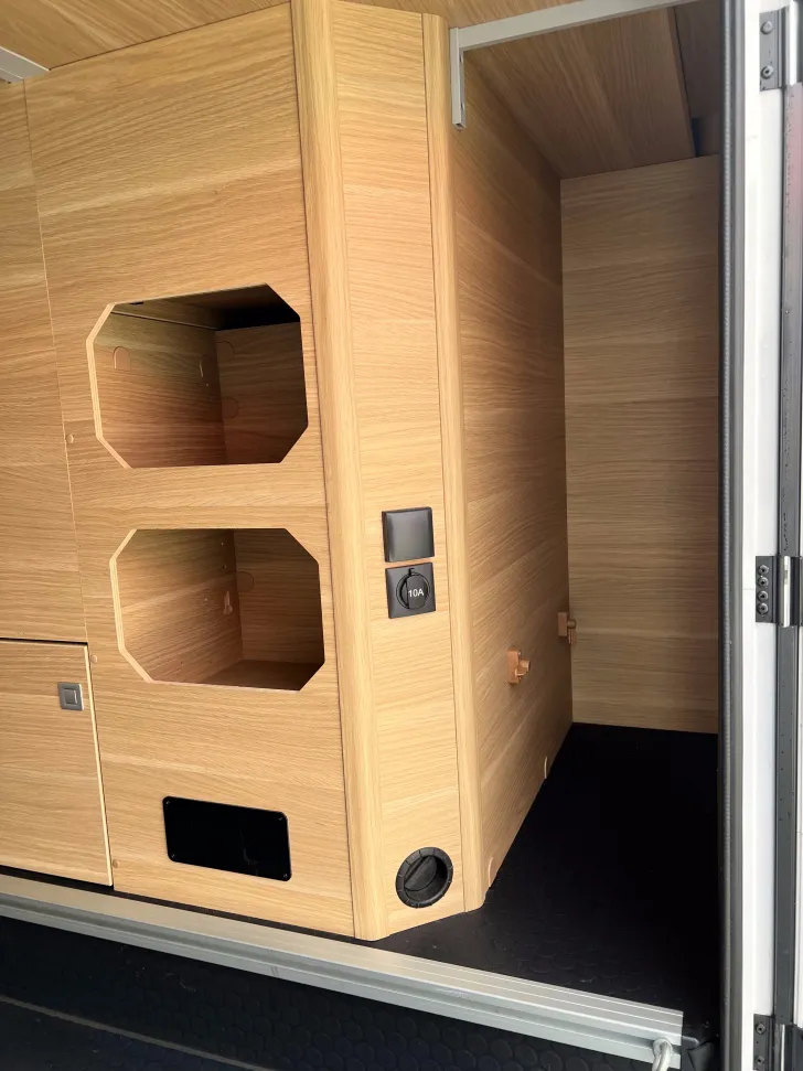 Fahrzeugbild Adria Coral Plus 670 SL #9