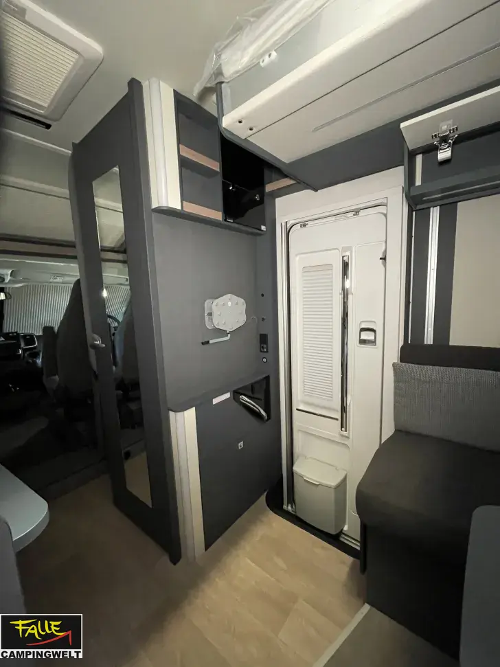 Fahrzeugbild Laika Kosmo L 105 #13