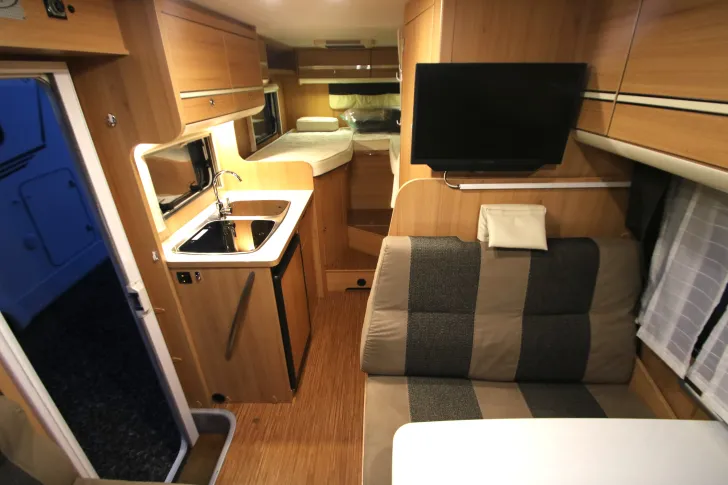 Fahrzeugbild TEC AdvanTEC V 644 G #8