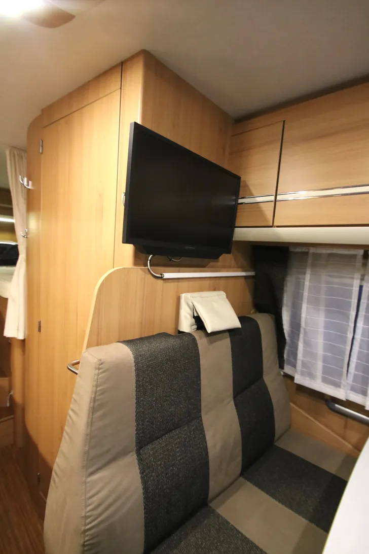 Fahrzeugbild TEC AdvanTEC V 644 G #13