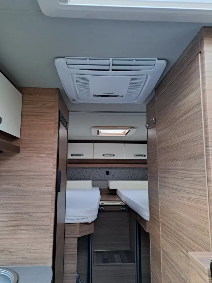 Fahrzeugbild Weinsberg CaraCompact 600 MEG EDITION [PEPPER] #13