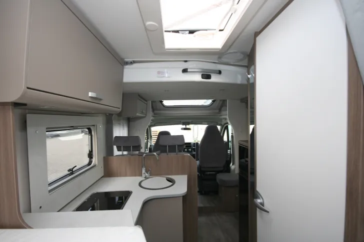 Fahrzeugbild Carado T 338 #6