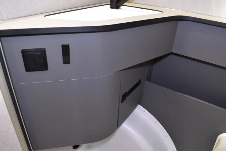 Fahrzeugbild Hymer Eriba Novaline 442 2 x A-KLappe, Batterie, Radtr. #17