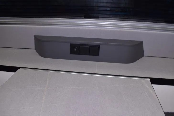 Fahrzeugbild Hymer Eriba Novaline 442 2 x A-KLappe, Batterie, Radtr. #50