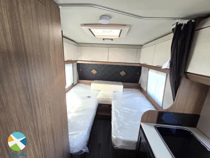 Sicht vorne-hinten Tabbert Cazadora 460 E 2,3