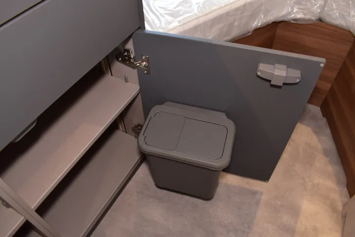 Fahrzeugbild Hymer Eriba Feeling 442 Hubdach, Längsbetten, Batterie #39