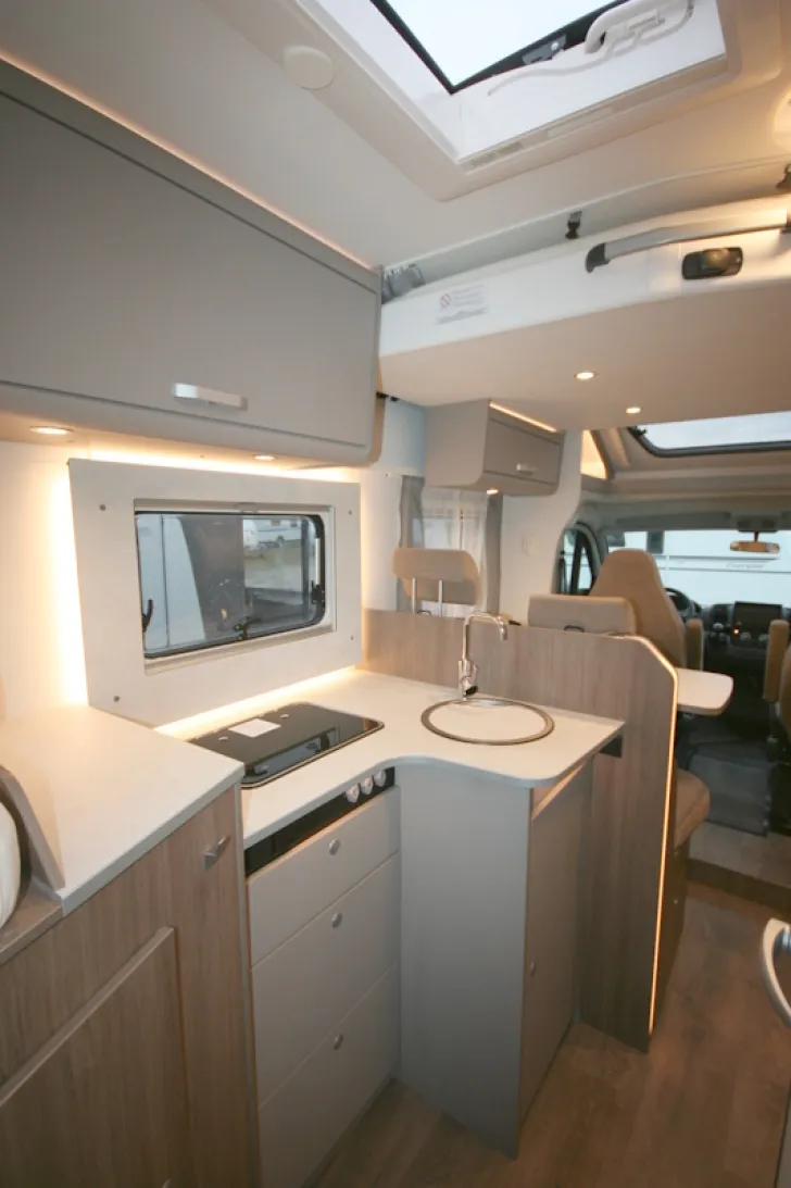 Fahrzeugbild Carado T 338 #6