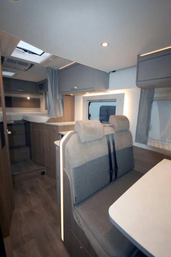 Fahrzeugbild Carado T 338 #12