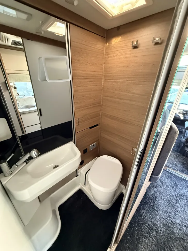 Fahrzeugbild Knaus Van TI 650 MEG VANSATION Sehrgut #7