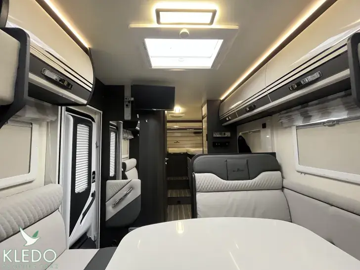 Fahrzeugbild Roller Team Kronos 285 P #12