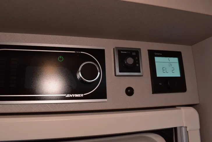 Fahrzeugbild Hymer Exsis-t 580 Pure Sat, TV, Markise, Längsbetten #36