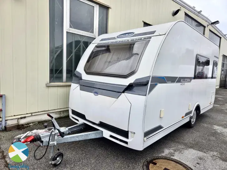 Schräg Vorne Caravelair Allegra 400