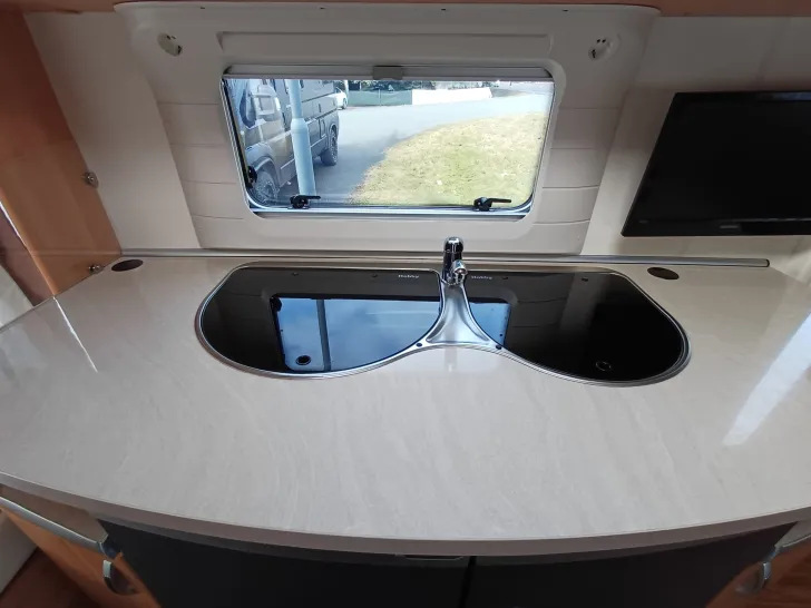 Fahrzeugbild Hobby De Luxe 440 SF #18